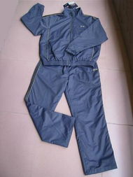 拼牌運動套裝與多元零售 福州榮登貿(mào)易的產(chǎn)業(yè)布局探析